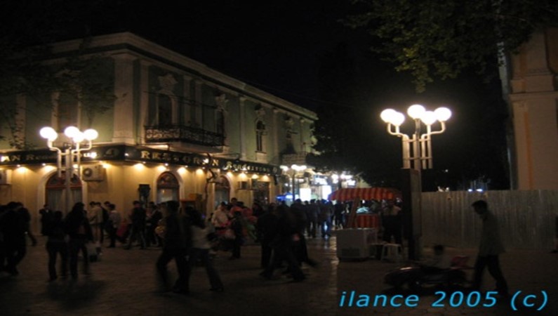 Баку ночью
