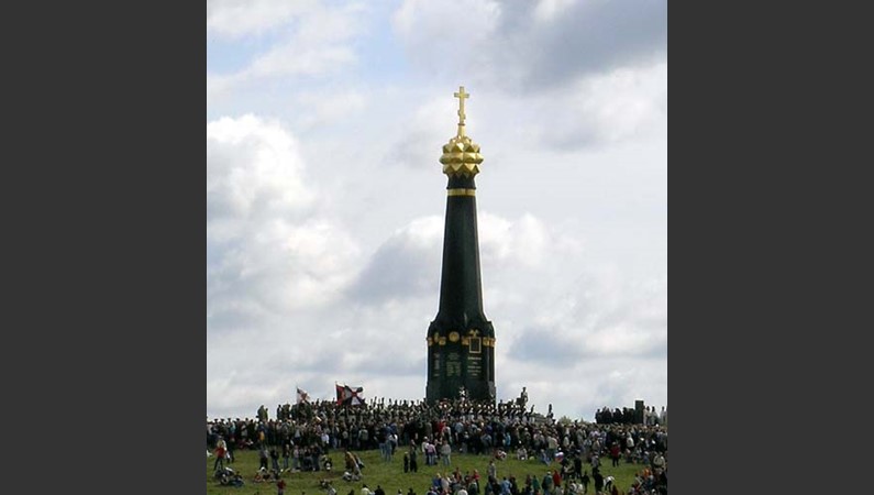 Монумент русским воинам
