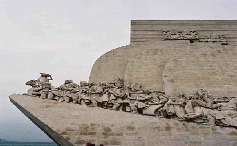 Лиссабон. Монумент Первооткрывателей 
