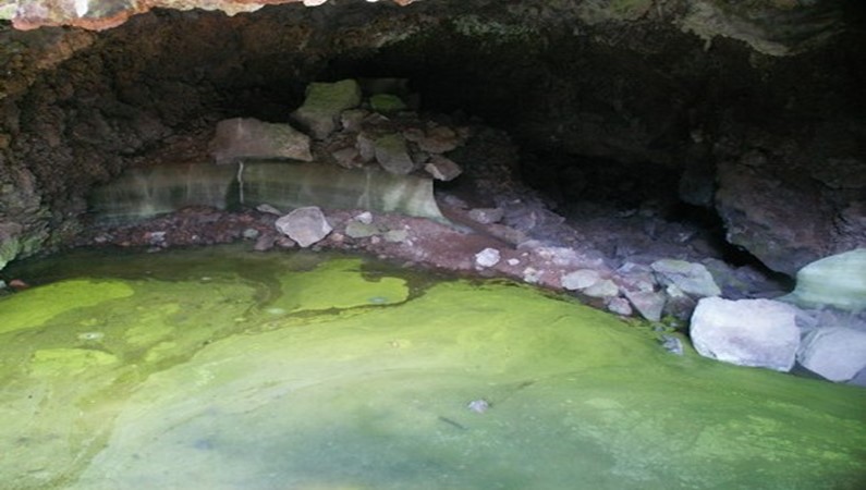Ледяная пещера в заповеднике El Malpais