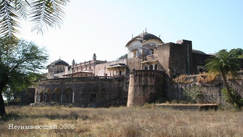 Исламнагар.Покинутый Чаман Махал - первая резиденция бхопальских князей