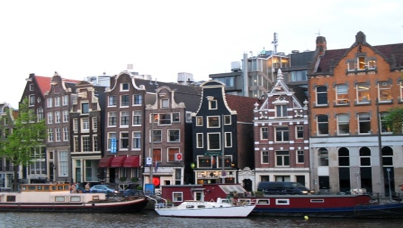 Танцующие домики. Амстердам