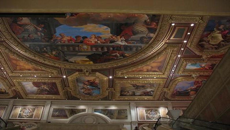 В гостинице Венеция Лас-Вегаса есть художники не хуже мастеров эпохи возрождения.