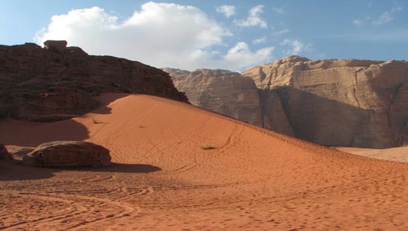 Дюна в пустыне Вади Рам