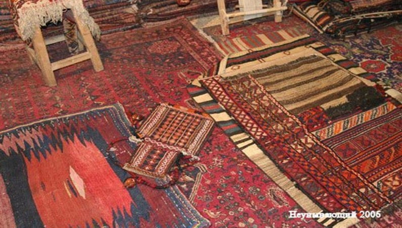 Исфахан. Многоцветие кочевых ковров