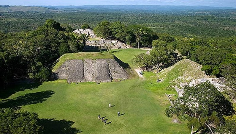 Древний город индейцев-майя - Шунантунич.