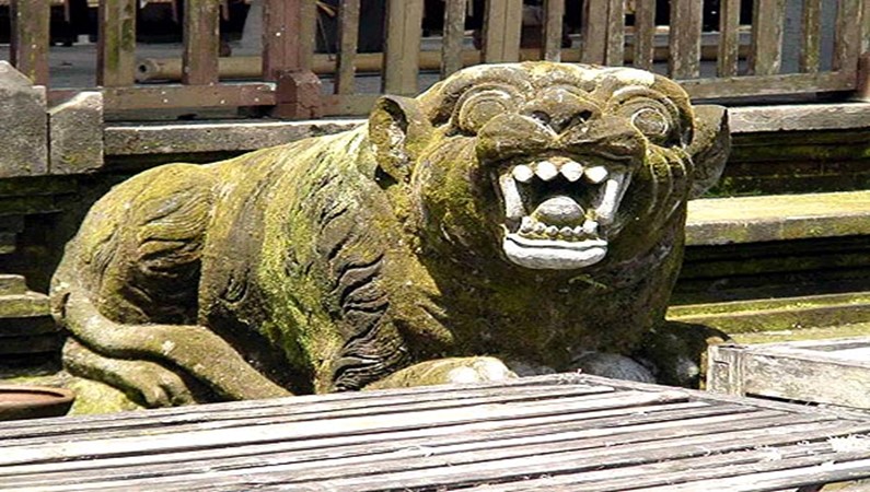 Демоны охраняют храмы Бали