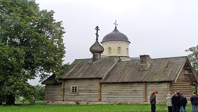 Церковь Святого Дмитрия Солунского в староладожской крепости