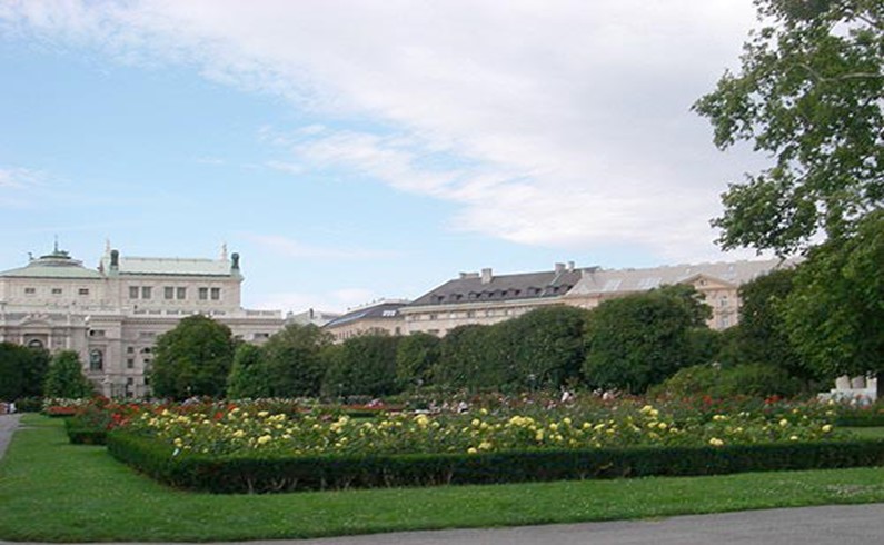 Парк в центре Вены