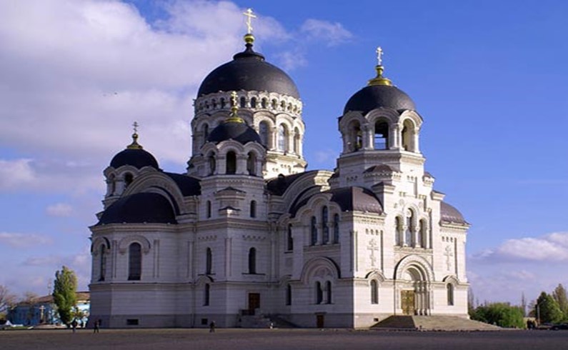 третий по размеру собор в России