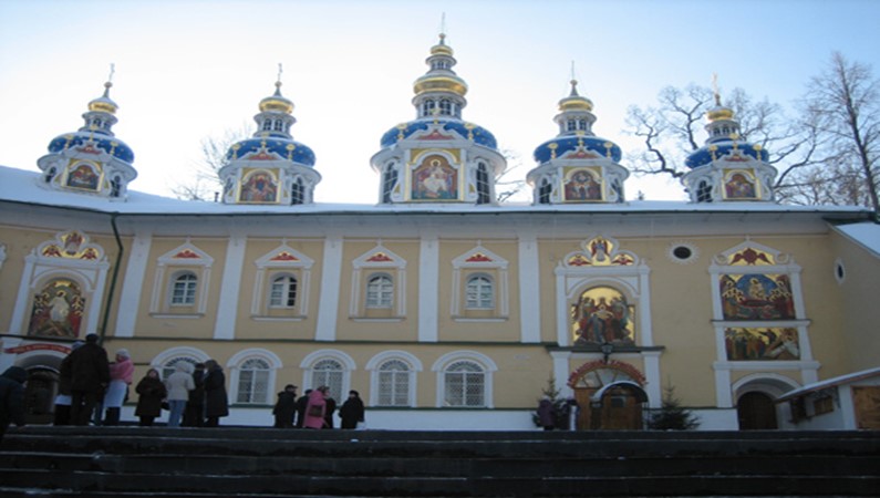 Псково-Печерский монастырь. Успенский собор. 