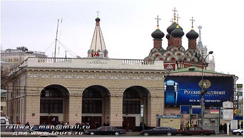 Вестибюли метро стали частью улиц и площадей Москвы