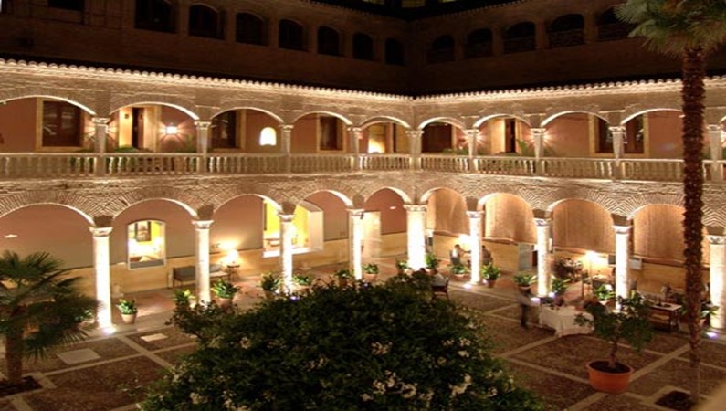 Гранада. Отель  Palacio Santa Paula».