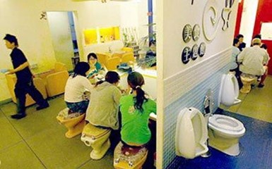 В Тайване открылось кафе-туалет
