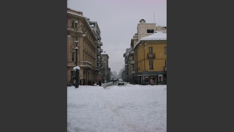 Аоста. Белый снег на улицах - чудо