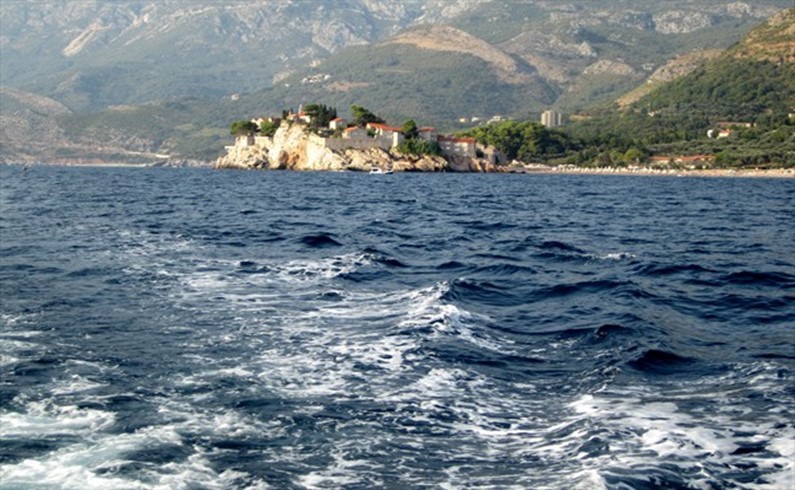 Остров Св. Стефан - вид с моря