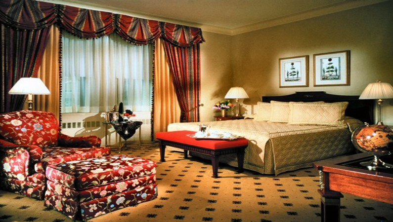 Отель Waldorf Towers в Нью-Йорке, в отеле жил Фрэнк Синатра