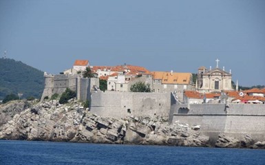 Дубровник – панорама города с моря 