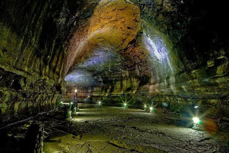 Лавовая пещера Манджангуль, Южная Корея