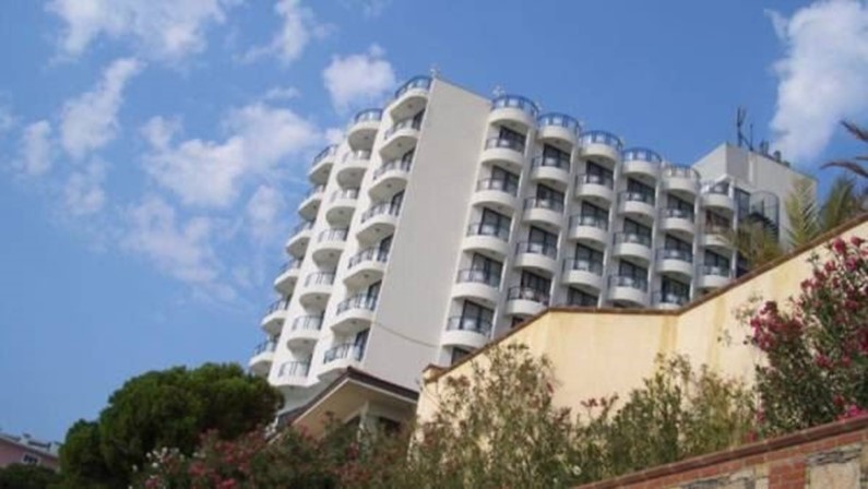 Hotel Grand Ozcelik – отель  знал лучшие времена