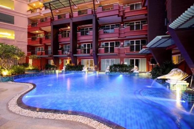 Blue Ocean Resort Phuket - кто хочет познать ночную жизнь Таиланда