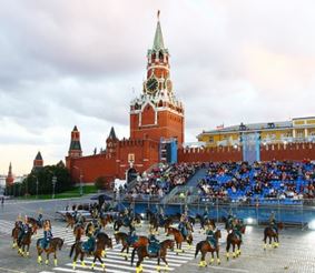 Военные оркестры сыграли на Красной площади