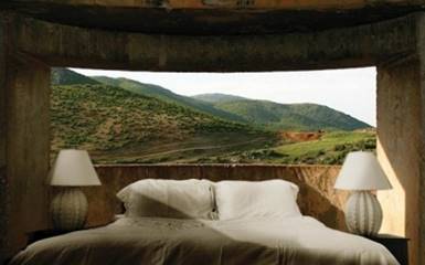 Албания приютит туристов в бункерах