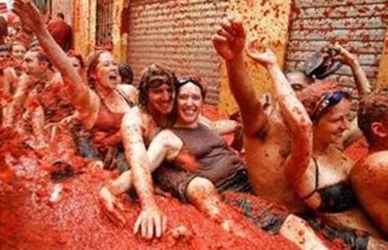 В Испании «испортили» 120 тонн помидоров