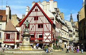 Дижон (фр. Dijon) – город парков и церквей, соборов и замков, вкуснейших напитков и приправ