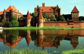 Замок Мальборк в Польше