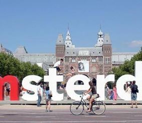 Амстердам – город, который совместил в себе разные вещи