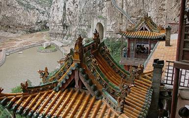 Висячий монастырь в Китае!