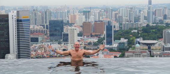 Отель «Бассейн на крыше» в Сингапуре!