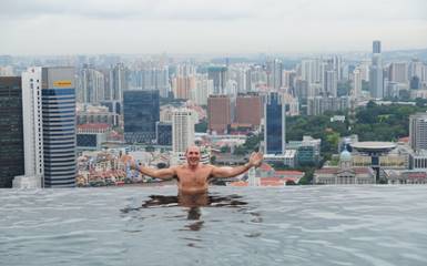 Отель «Бассейн на крыше» в Сингапуре!