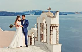 Свадьба в Греции: безудержная романтика и магия острова Санторини