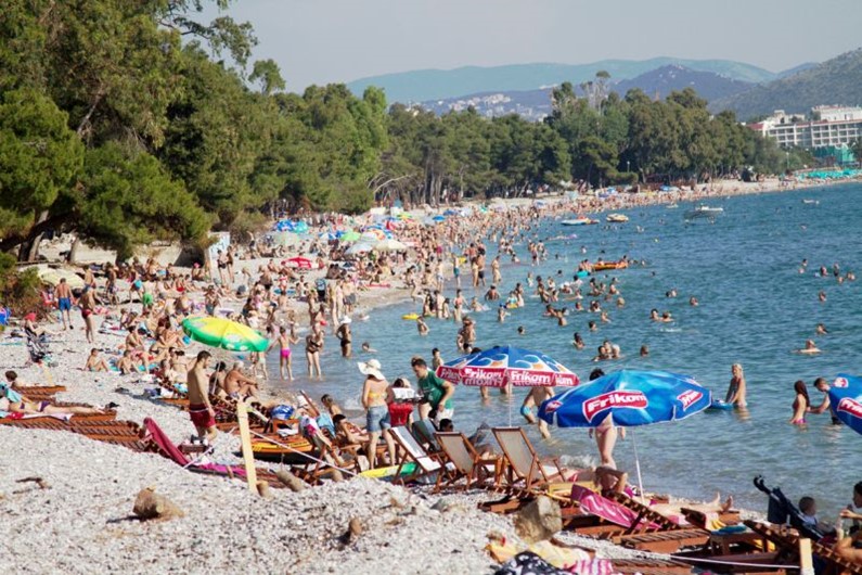 Ростуризм обещает не допустить роста цен на курортах России