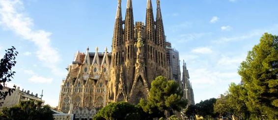 Средневековая красота и современность Барселоны
