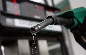 Очередной рост цен на бензин ожидает россиян в ближайшее время. Видео