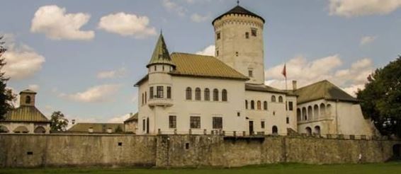 Маршруты. Словакия. Замок Будатин