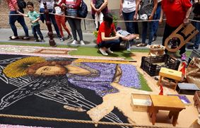 Вулканический песок, живые цветы и народные гулянья. Как отмечают День ковров на Тенерифе