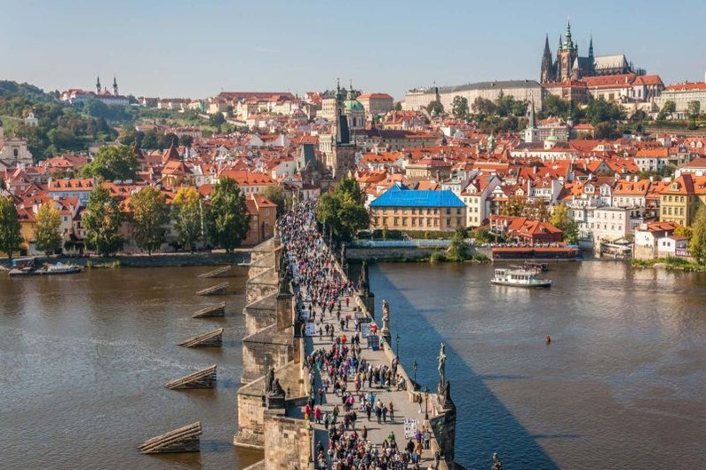 Топ-10 выездных экскурсий из Праги в другие страны Европы: цены и расписание