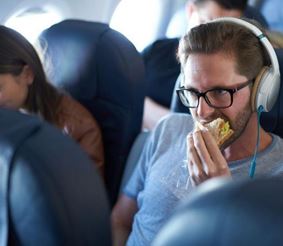 Как полёт на самолёте влияет на наши вкусовые предпочтения