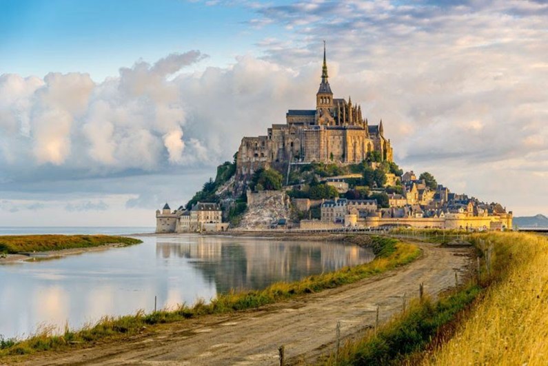 Четырнадцать самых красивых замков Европы