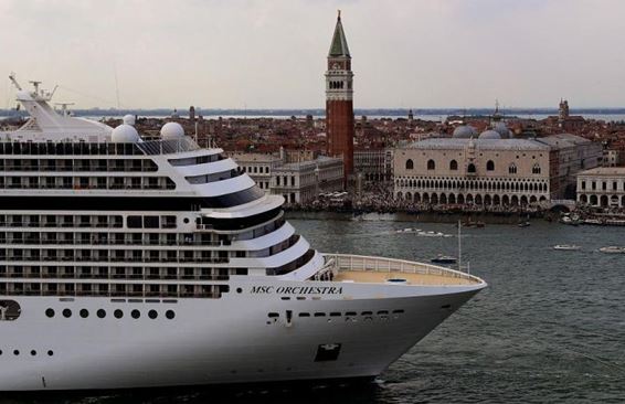 Италия запретит заход круизных лайнеров в Венецию