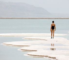 Пляж Эйн-Бокек - соленый оазис для туристов в Израиле