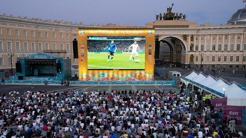 Почему Санкт-Петербург популярное направление для футбольных фанатов?