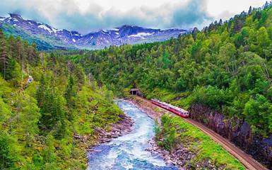 ТОП Самых захватывающих путешествий на поезде по Европе в 2022-м году