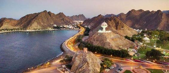От скалистых пиков до диких дельфинов — вот почему вам стоит побывать в Омане