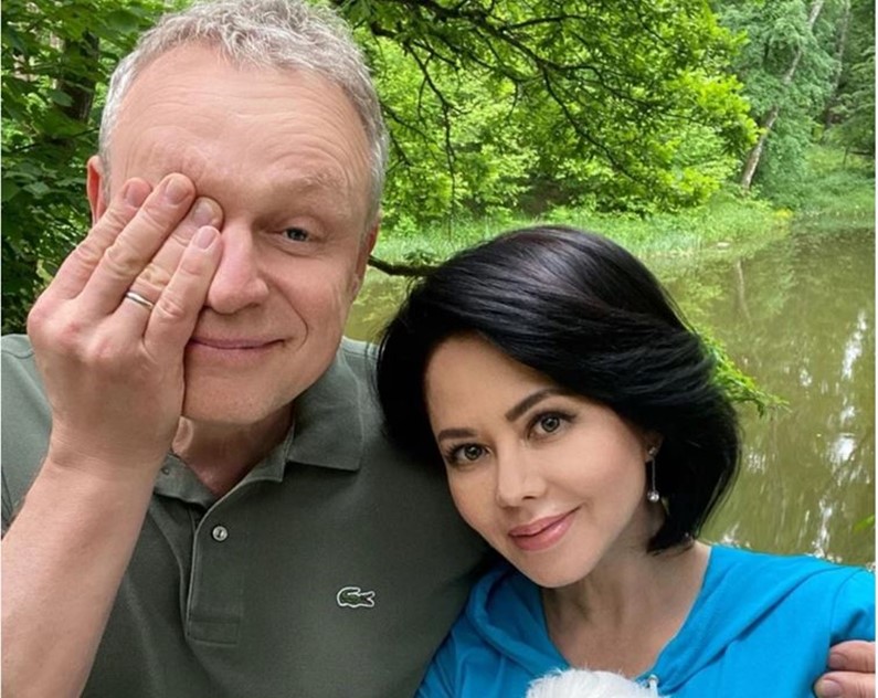 Жигунов отдыхает в Крыму с новой женой. ФОТО