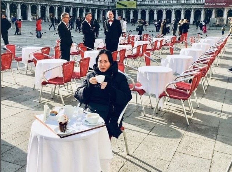 Гузеева возмутила соцсети фотографиями отдыха в Европе